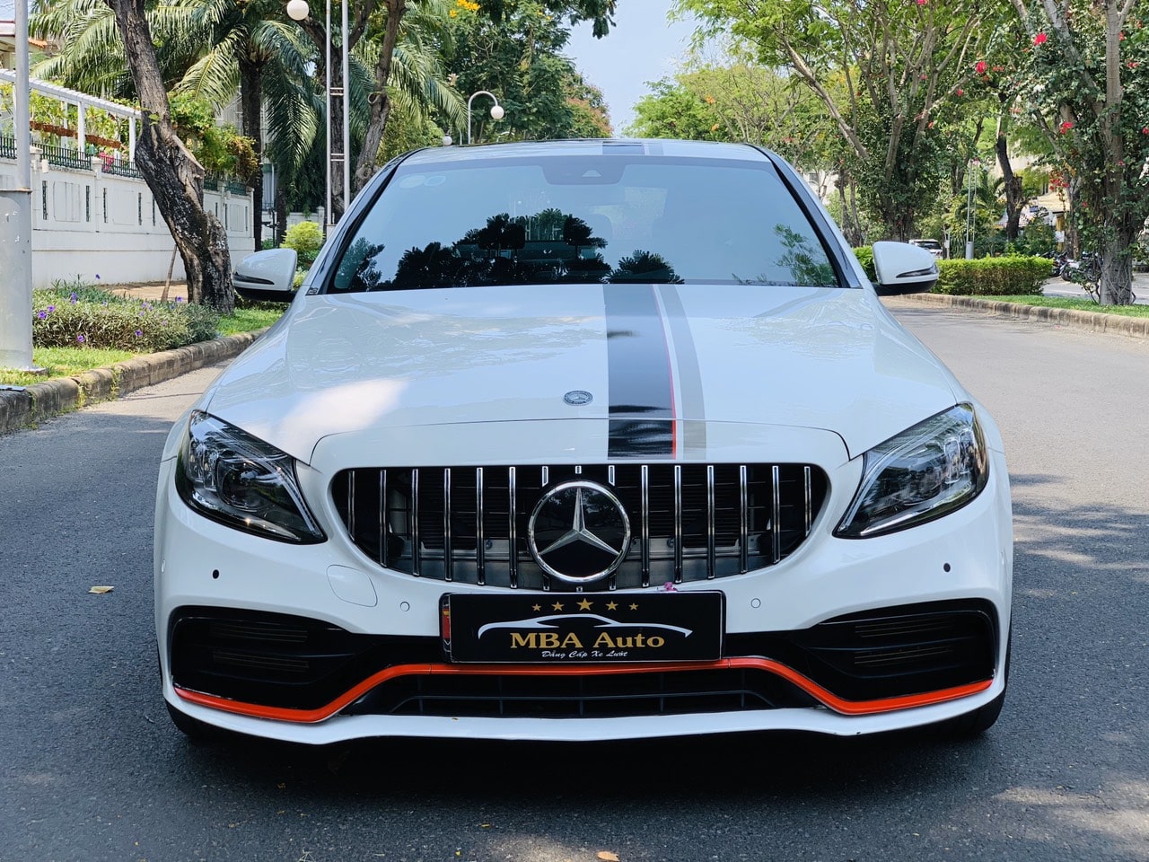 Chi tiết xe Mercedes C200 Exclusive 2019 dành cho doanh nhân