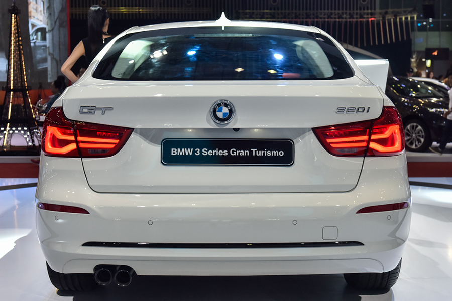 Đánh giá xe BMW 320i 2020 mới nhất Chính Hãng (3)