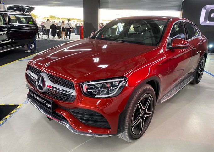 Đánh giá xe Mercedes-Benz GLC 300 Coupe 2020 nhập khẩu chính hãng (1)